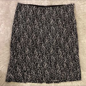 Ann Taylor Black & White Skirt 2 New